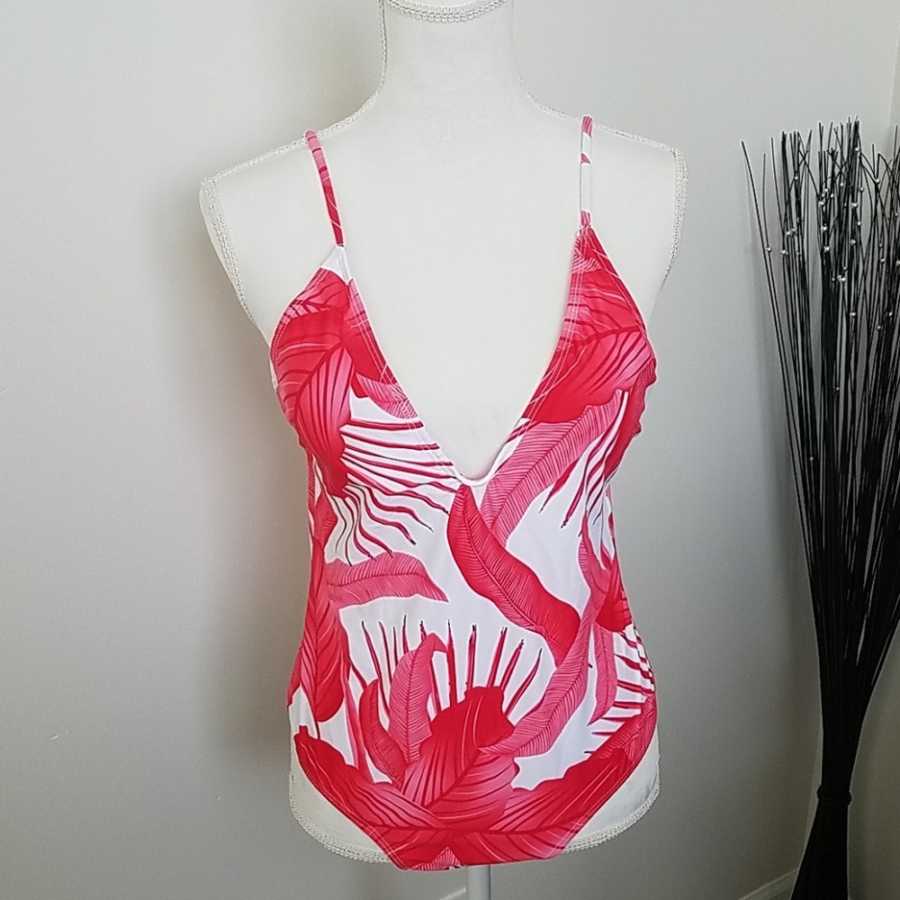 New cupshe pink and white one piece swimsuit